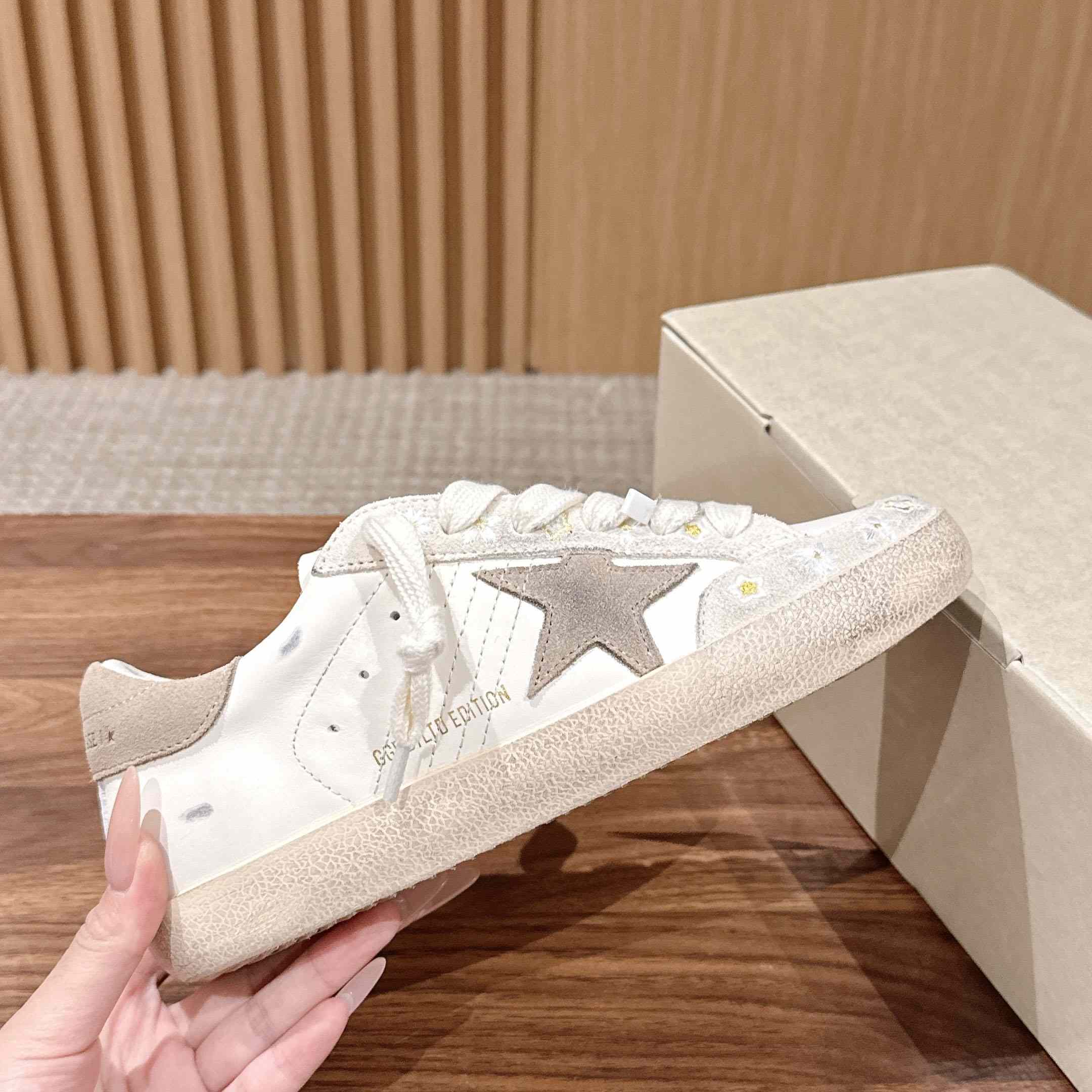 Golden Goose Super-Star Sneakers - DopestKickz