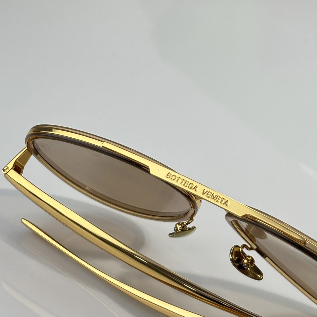 Bottega Veneta BV1305BS  Sunglasses   - DopestKickz