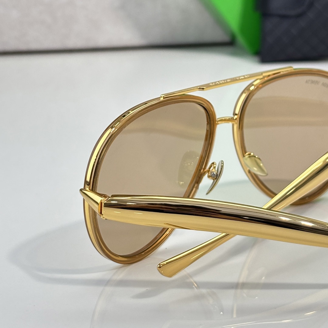 Bottega Veneta BV1305BS  Sunglasses   - DopestKickz