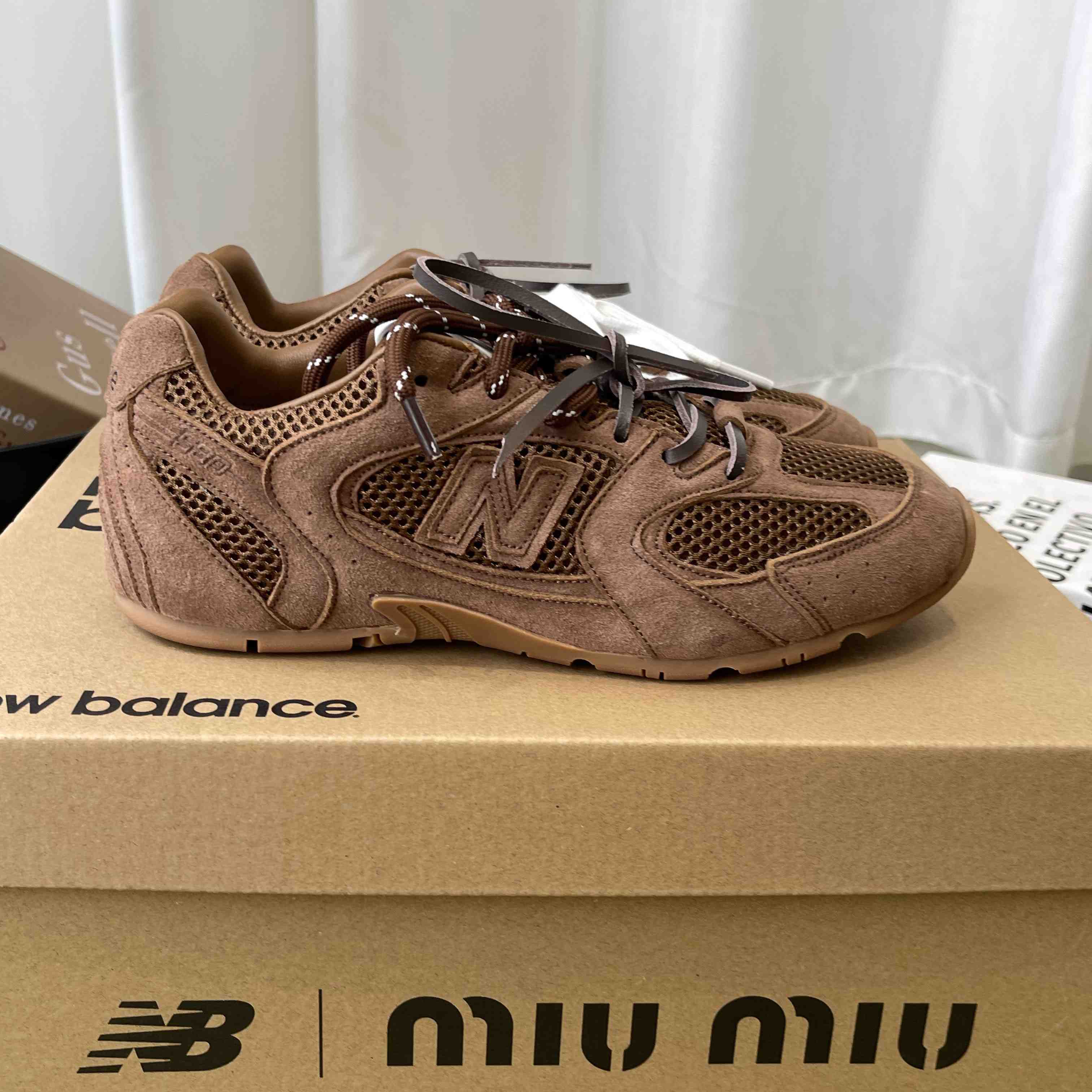 New Balance X Miu Miu 530 SL Suede And Mesh Sneakers - DopestKickz