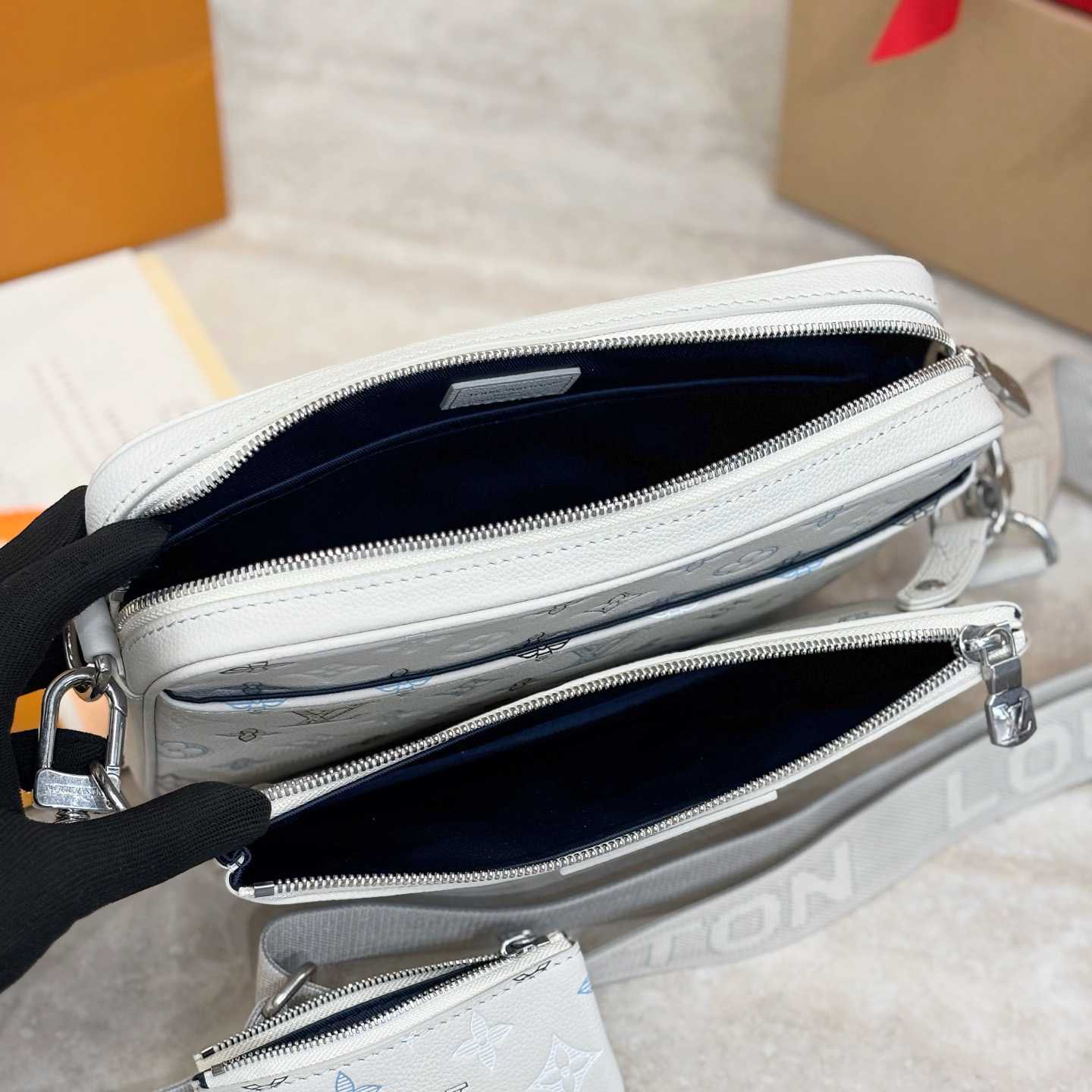 Louis Vuitton Trio Messenger M28854 - DopestKickz
