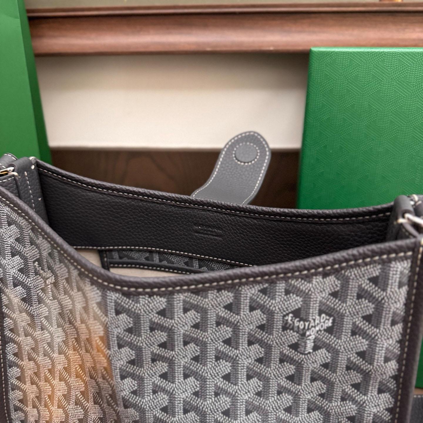 Goyard Musette Bag - DopestKickz