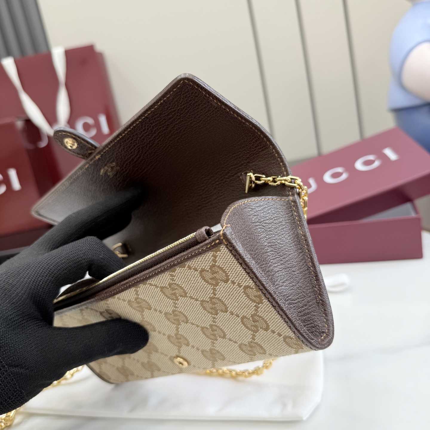 Gucci Jackie Wallet On Chain - DopestKickz