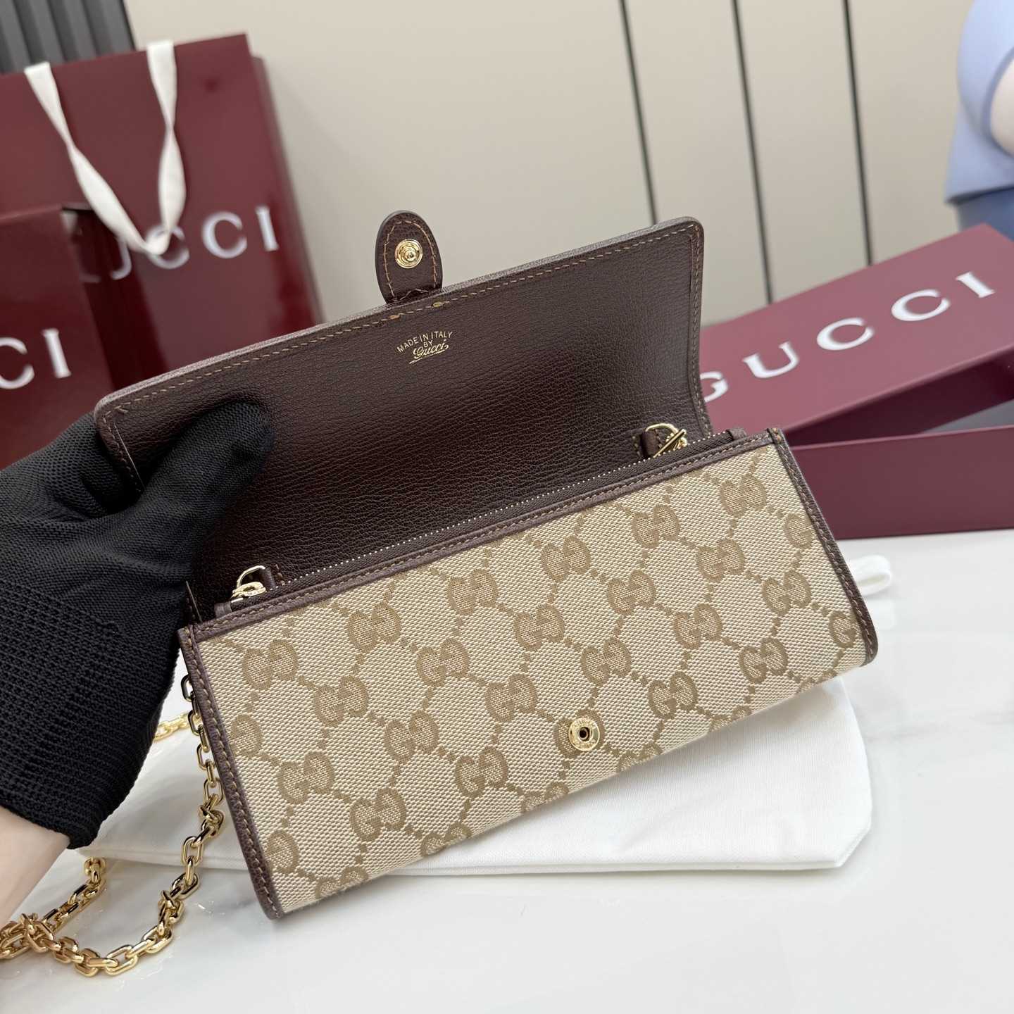 Gucci Jackie Wallet On Chain - DopestKickz