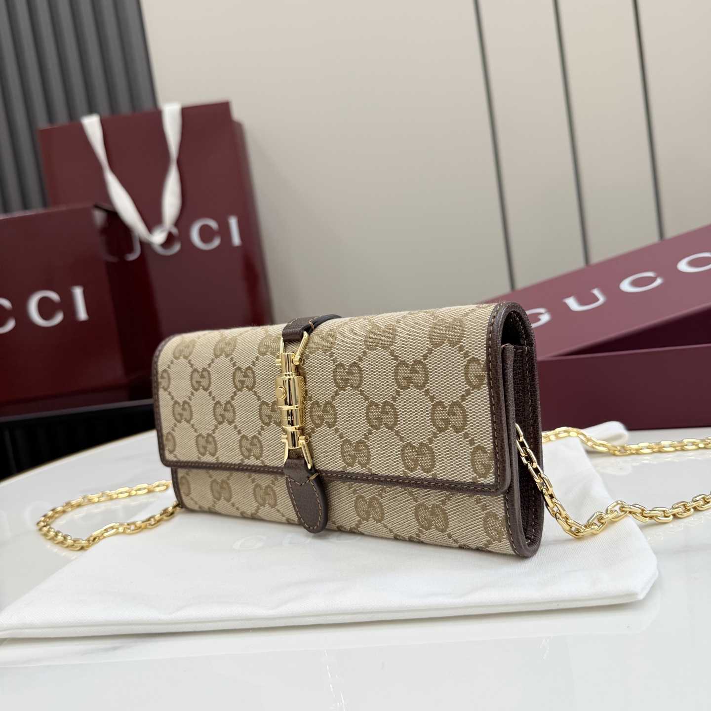 Gucci Jackie Wallet On Chain - DopestKickz