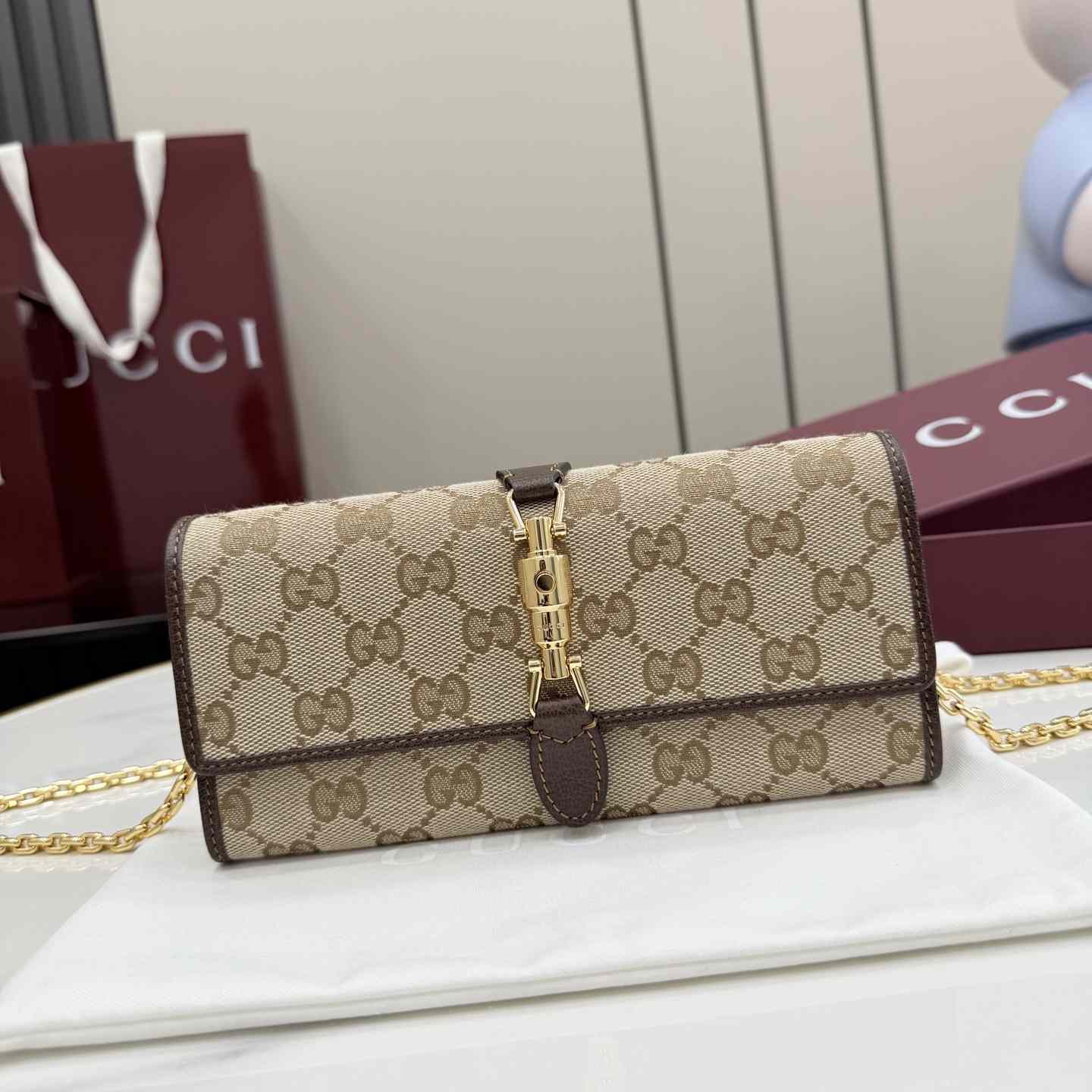 Gucci Jackie Wallet On Chain - DopestKickz
