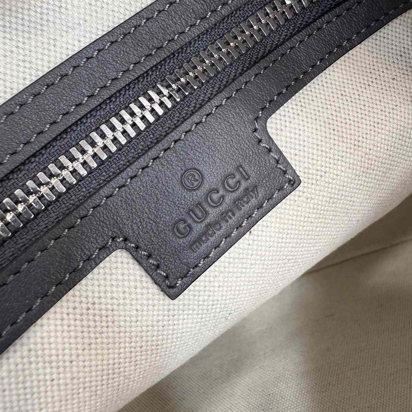 Gucci GG Emblem Medium Crossbody Bag 850214 - DopestKickz