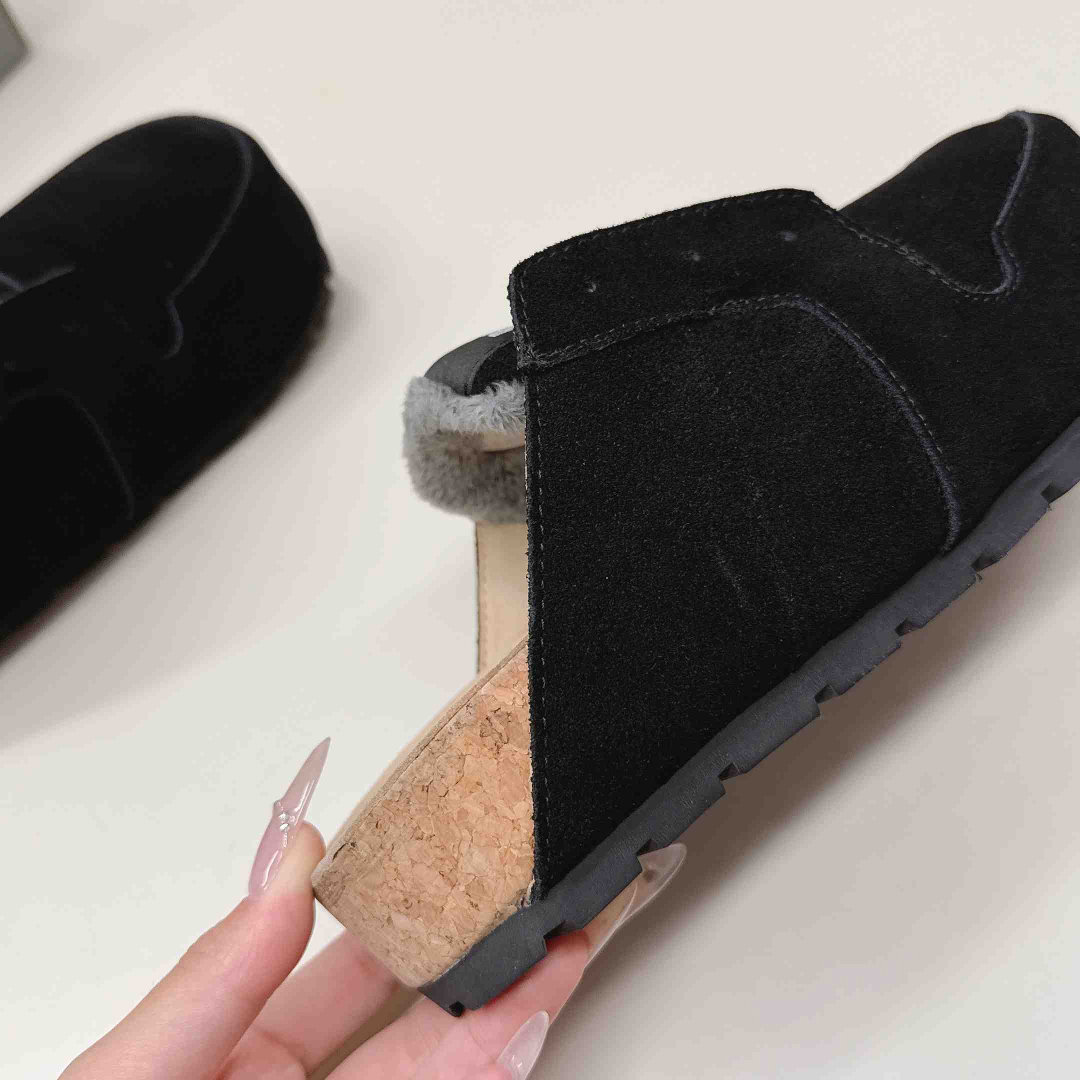 Balenciaga Dumbo Mule In Black - DopestKickz