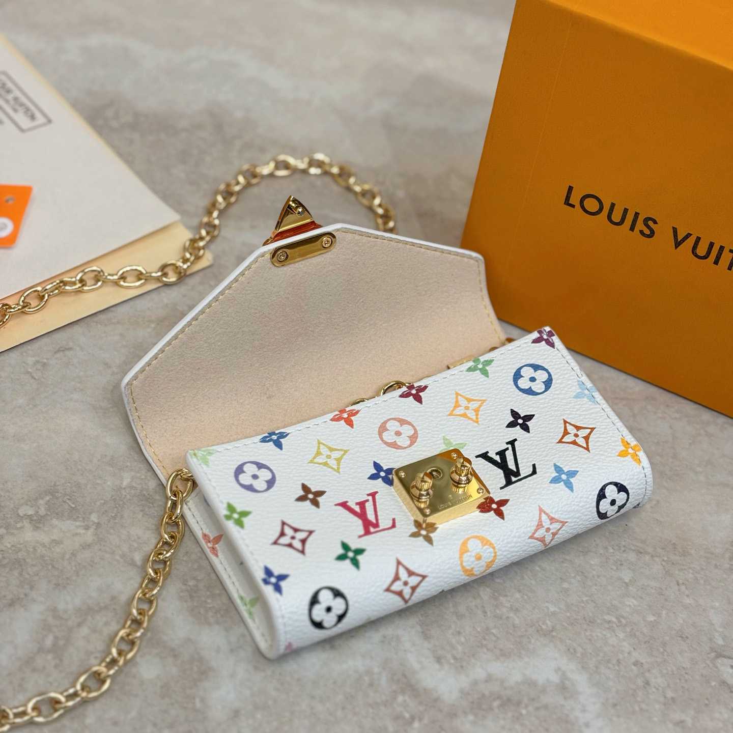 Louis Vuitton LV x TM Pouch Metis Belt M4625Z - DopestKickz