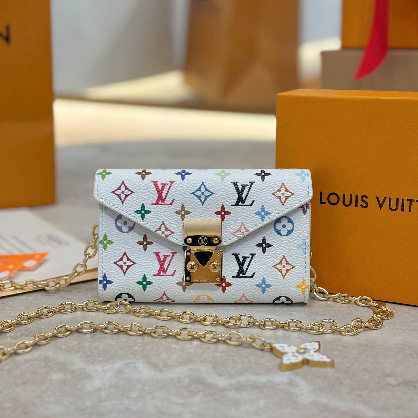 Louis Vuitton LV x TM Pouch Metis Belt M4625Z - DopestKickz