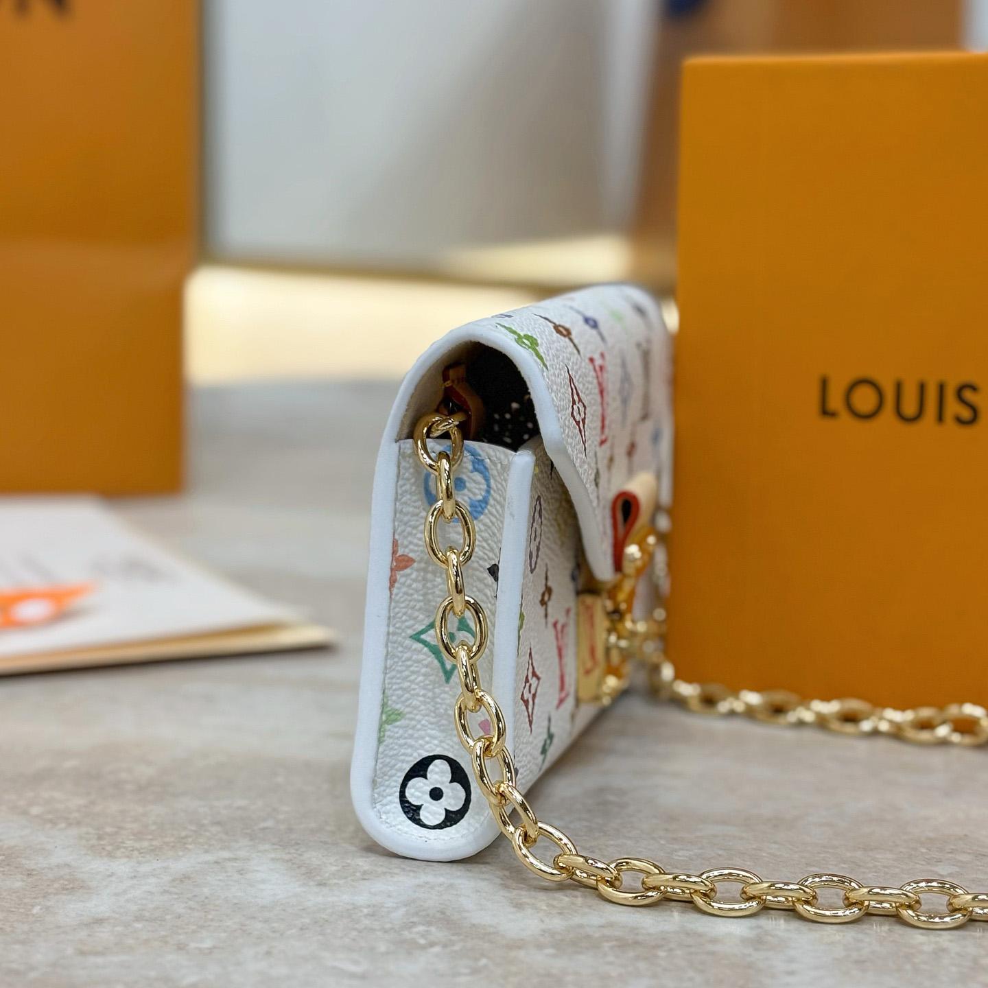 Louis Vuitton LV x TM Pouch Metis Belt M4625Z - DopestKickz