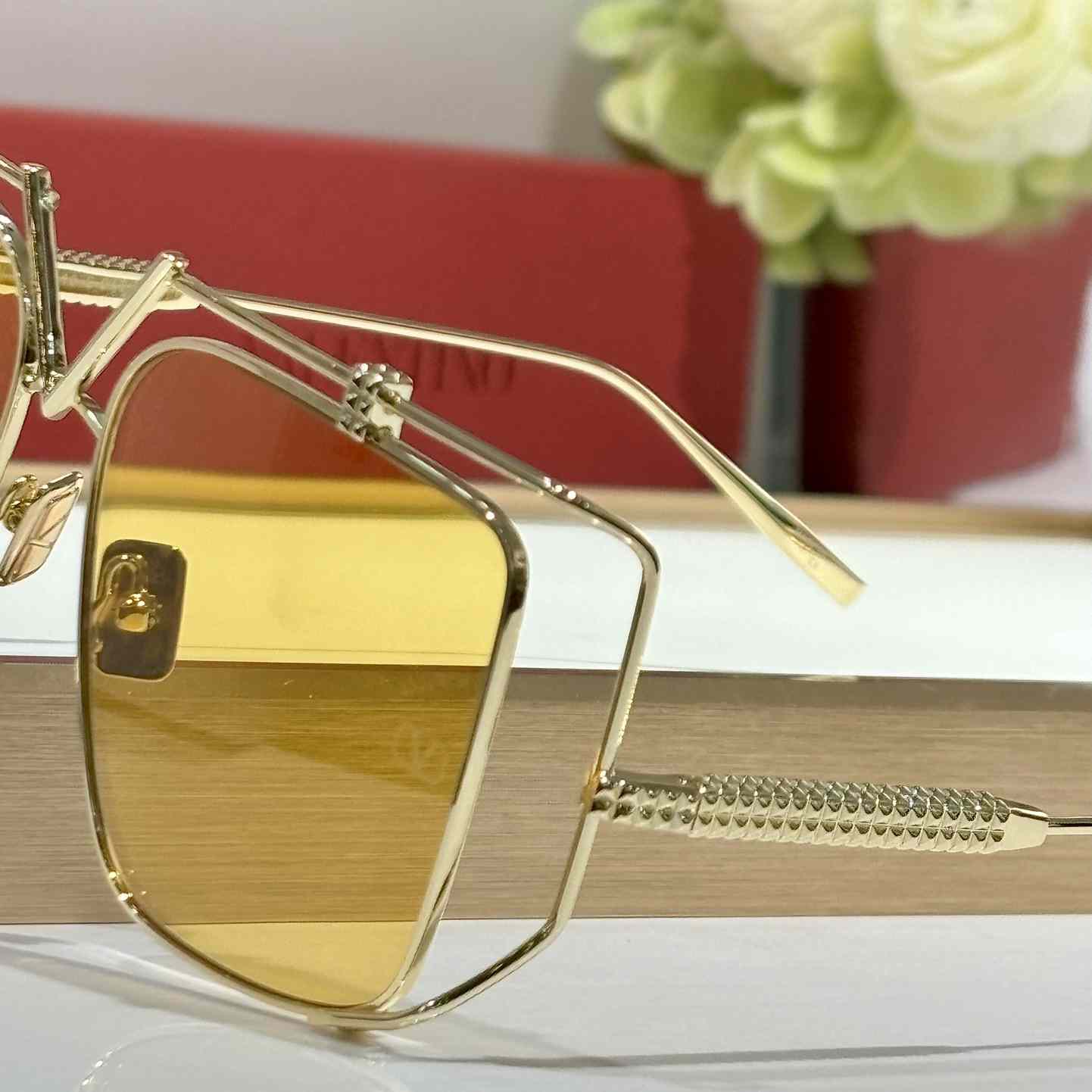 Valent V-LIGHT VLS-116 Oversize Frame Sunglasses - DopestKickz
