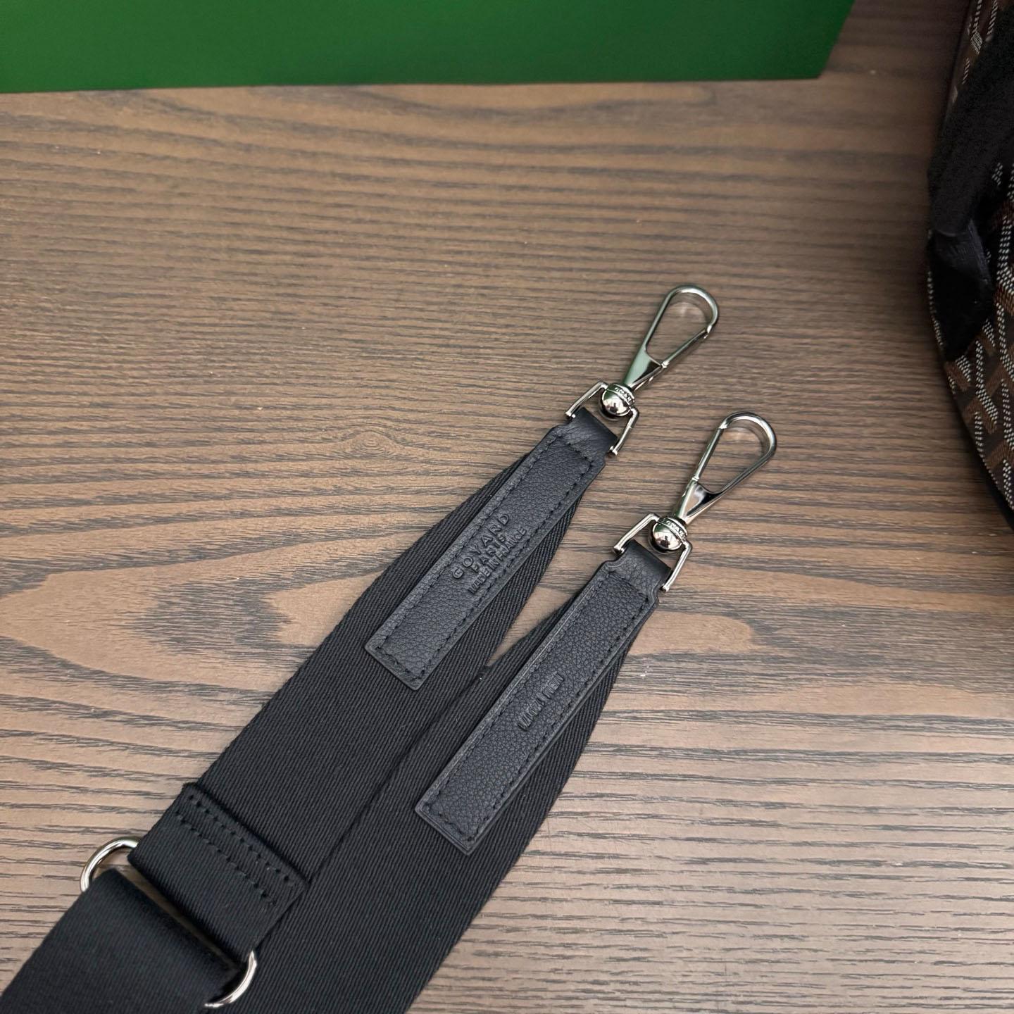 Goyard Barrel 40 Sports Bag - DopestKickz