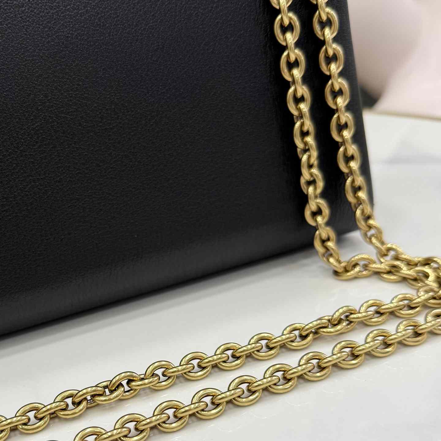 Gucci Dionysus Medium Shoulder Bag - DopestKickz