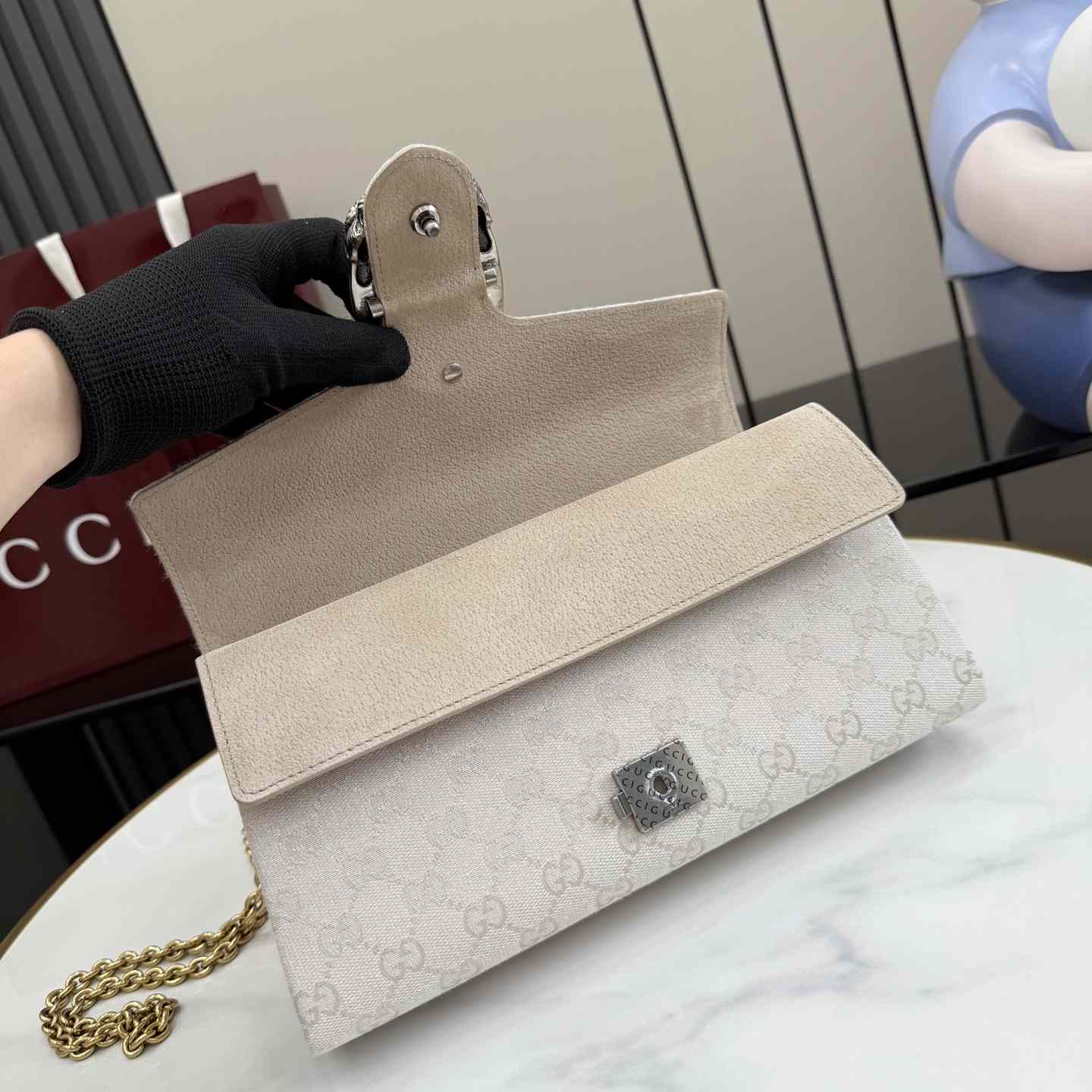 Gucci Dionysus Medium Shoulder Bag - DopestKickz