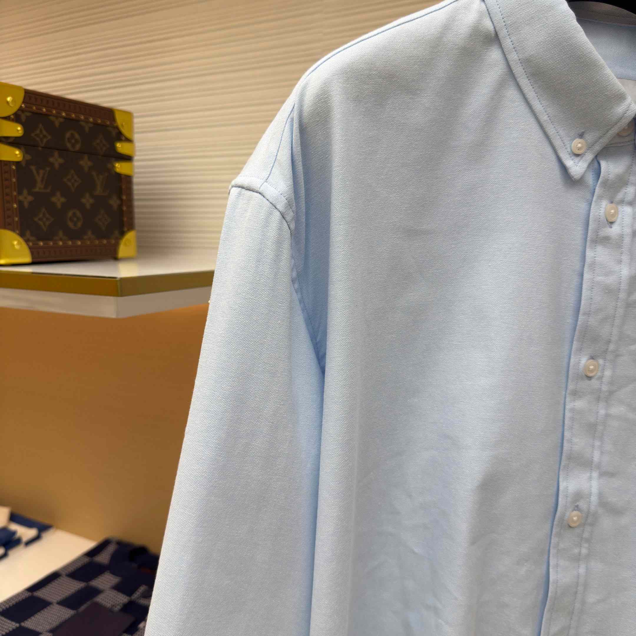 AMI Paris Ami De Coeur Button Down Shirt In Cotton Oxford - DopestKickz