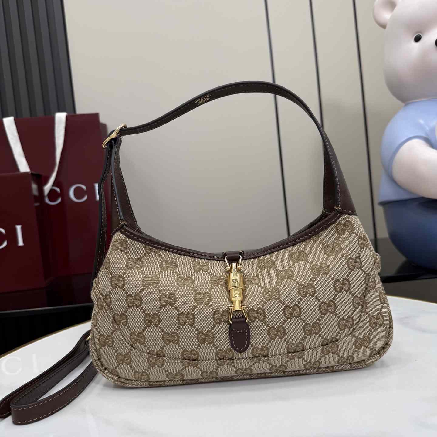 Gucci Jackie Slim Medium Shoulder Bag  - DopestKickz