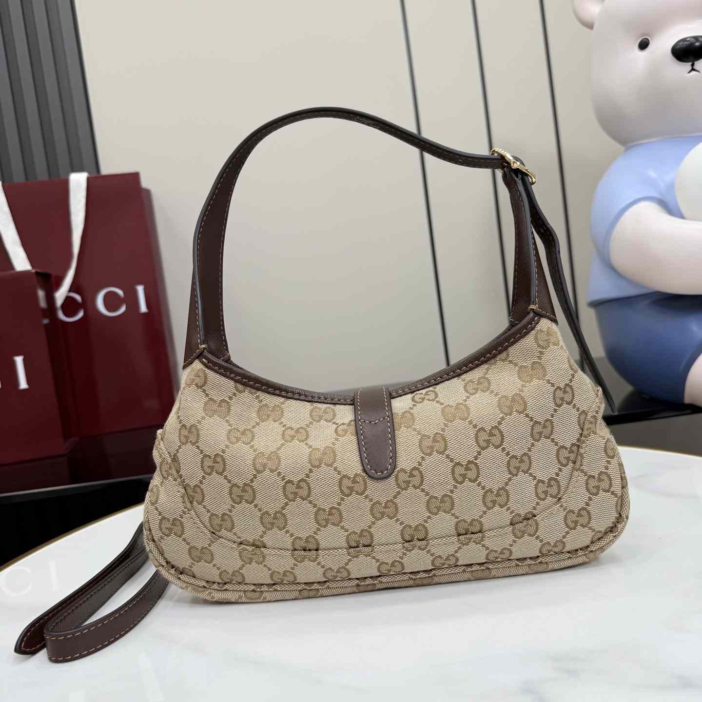 Gucci Jackie Slim Medium Shoulder Bag  - DopestKickz