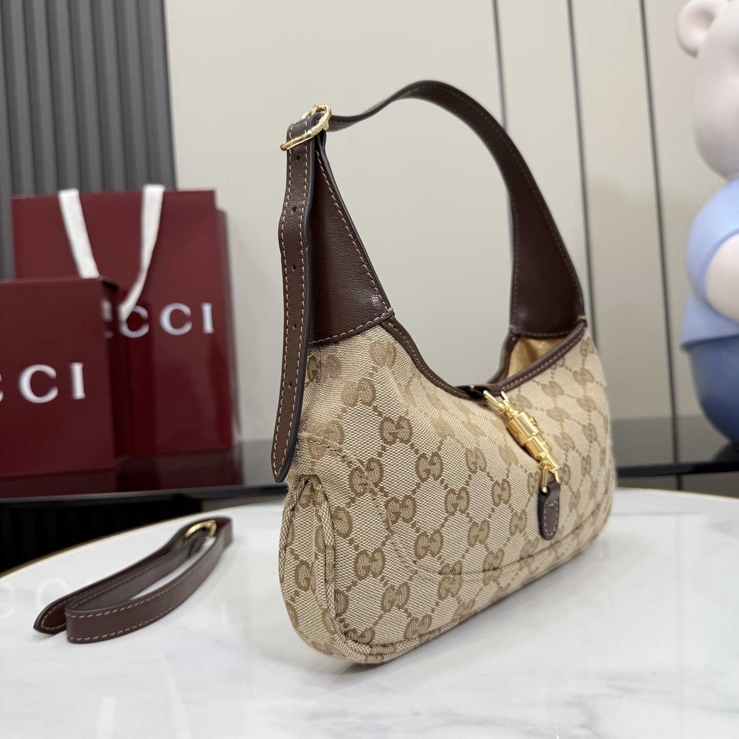 Gucci Jackie Slim Medium Shoulder Bag  - DopestKickz