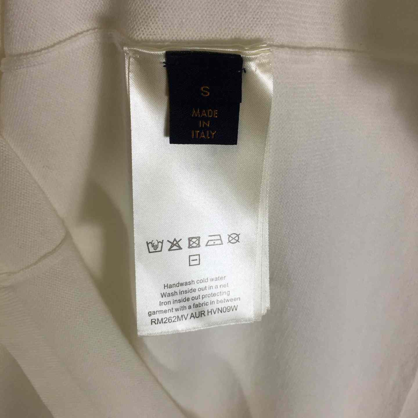 Louis Vuitton Embellished Short-Sleeved Crewneck   1AR09 - DopestKickz