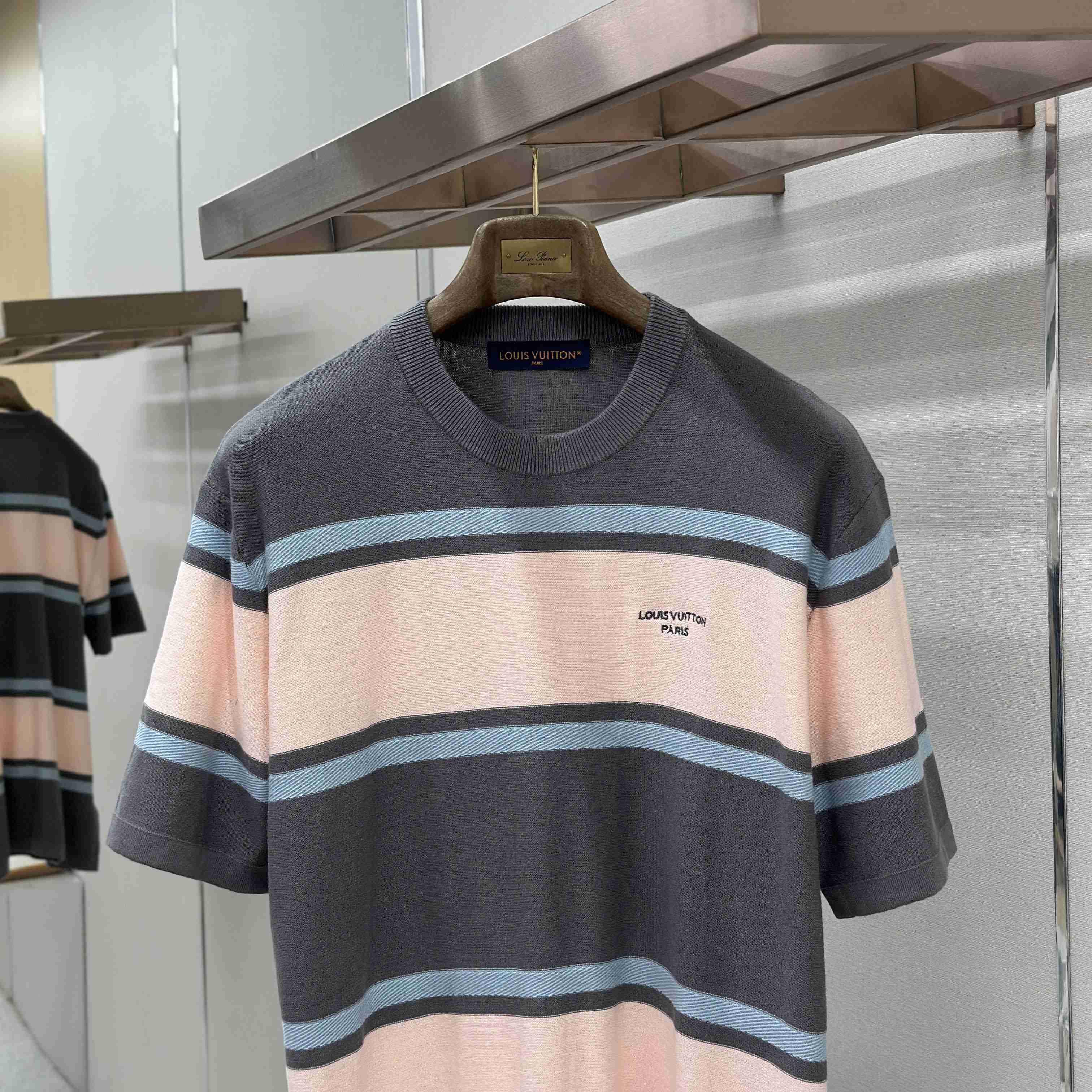 Louis Vuitton Striped Short-Sleeved T-Shirt 1AK7IO - DopestKickz