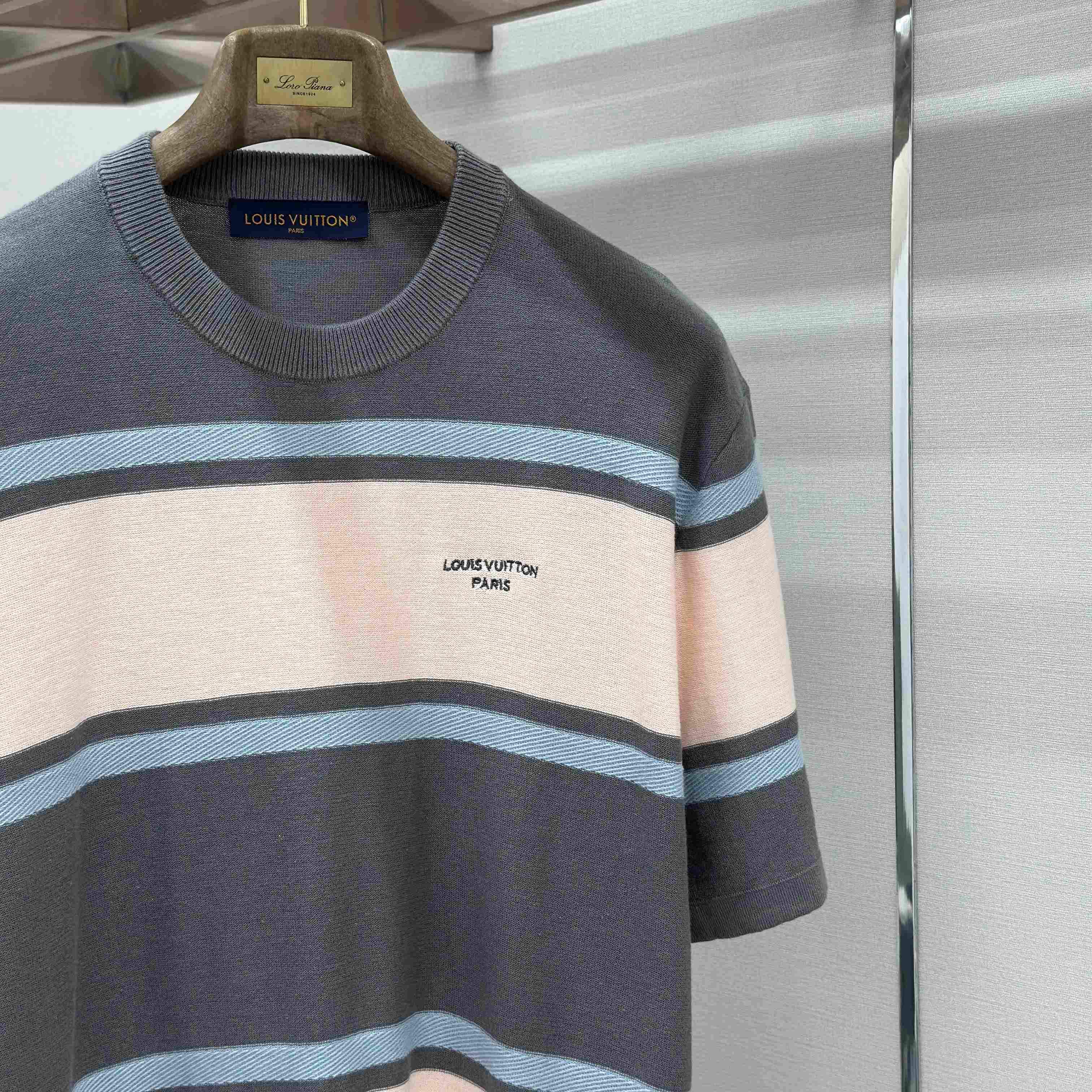 Louis Vuitton Striped Short-Sleeved T-Shirt 1AK7IO - DopestKickz