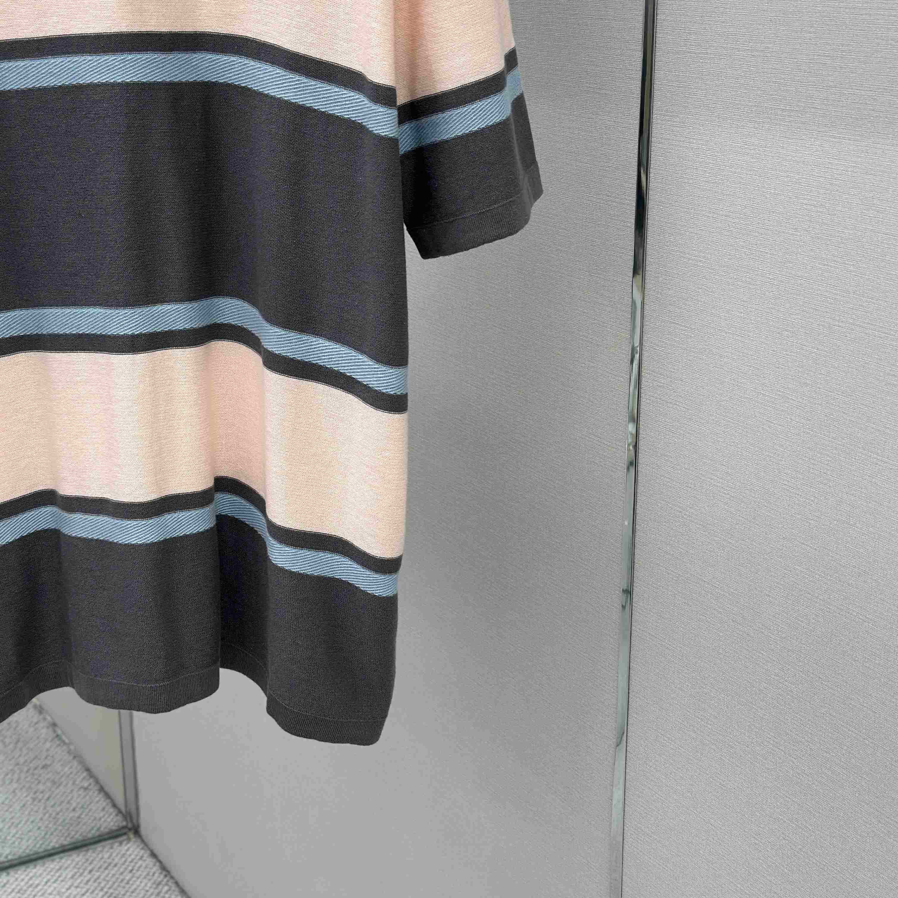 Louis Vuitton Striped Short-Sleeved T-Shirt 1AK7IO - DopestKickz