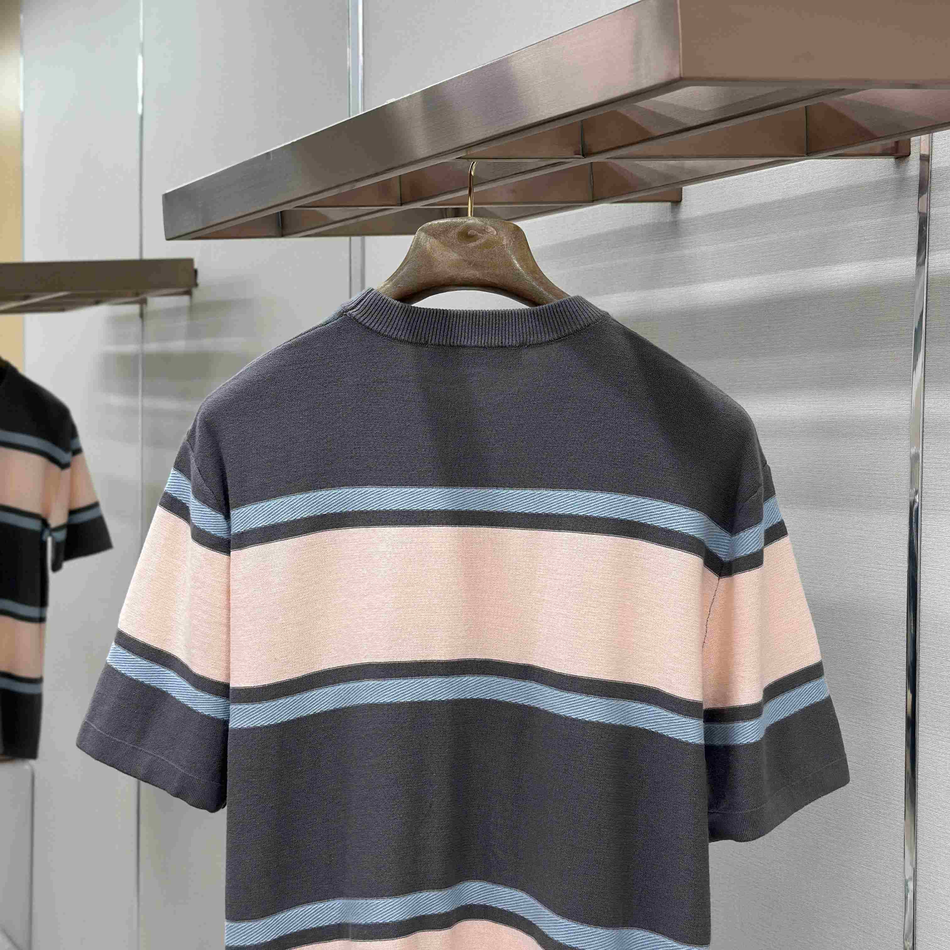 Louis Vuitton Striped Short-Sleeved T-Shirt 1AK7IO - DopestKickz