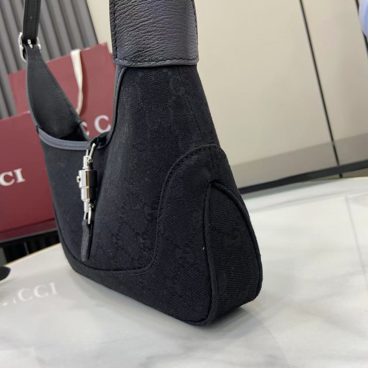 Gucci Jackie Slim Medium Shoulder Bag  - DopestKickz