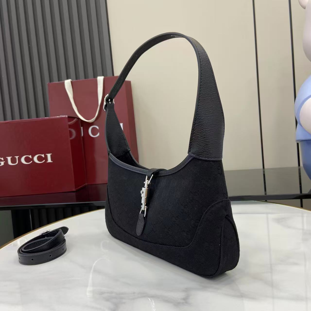 Gucci Jackie Slim Medium Shoulder Bag  - DopestKickz
