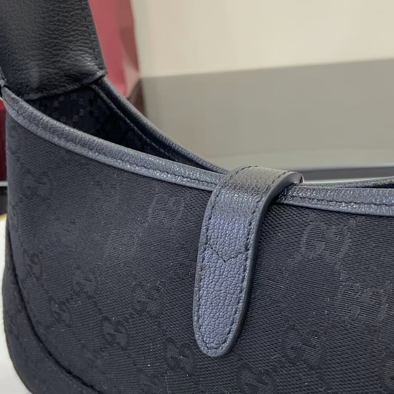 Gucci Jackie Slim Medium Shoulder Bag  - DopestKickz