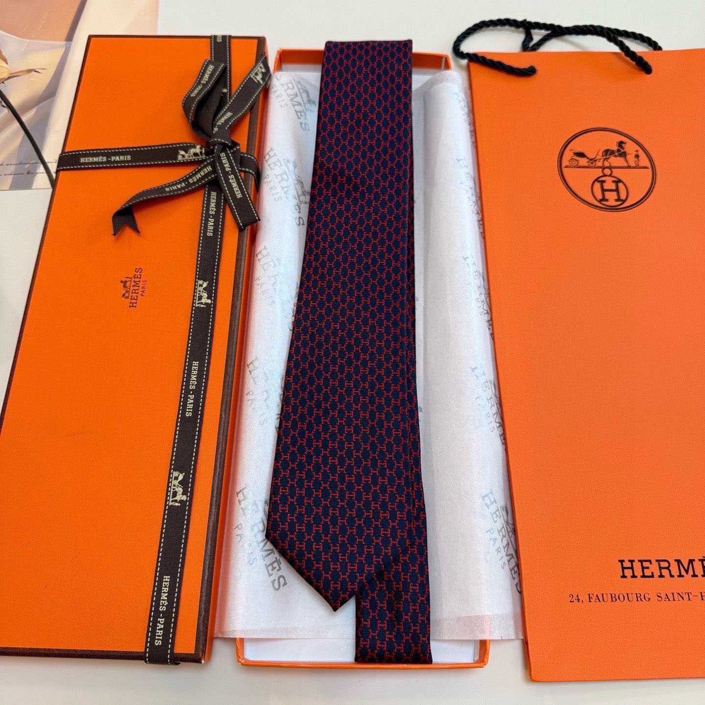 Hermes Dancing H Tie - DopestKickz