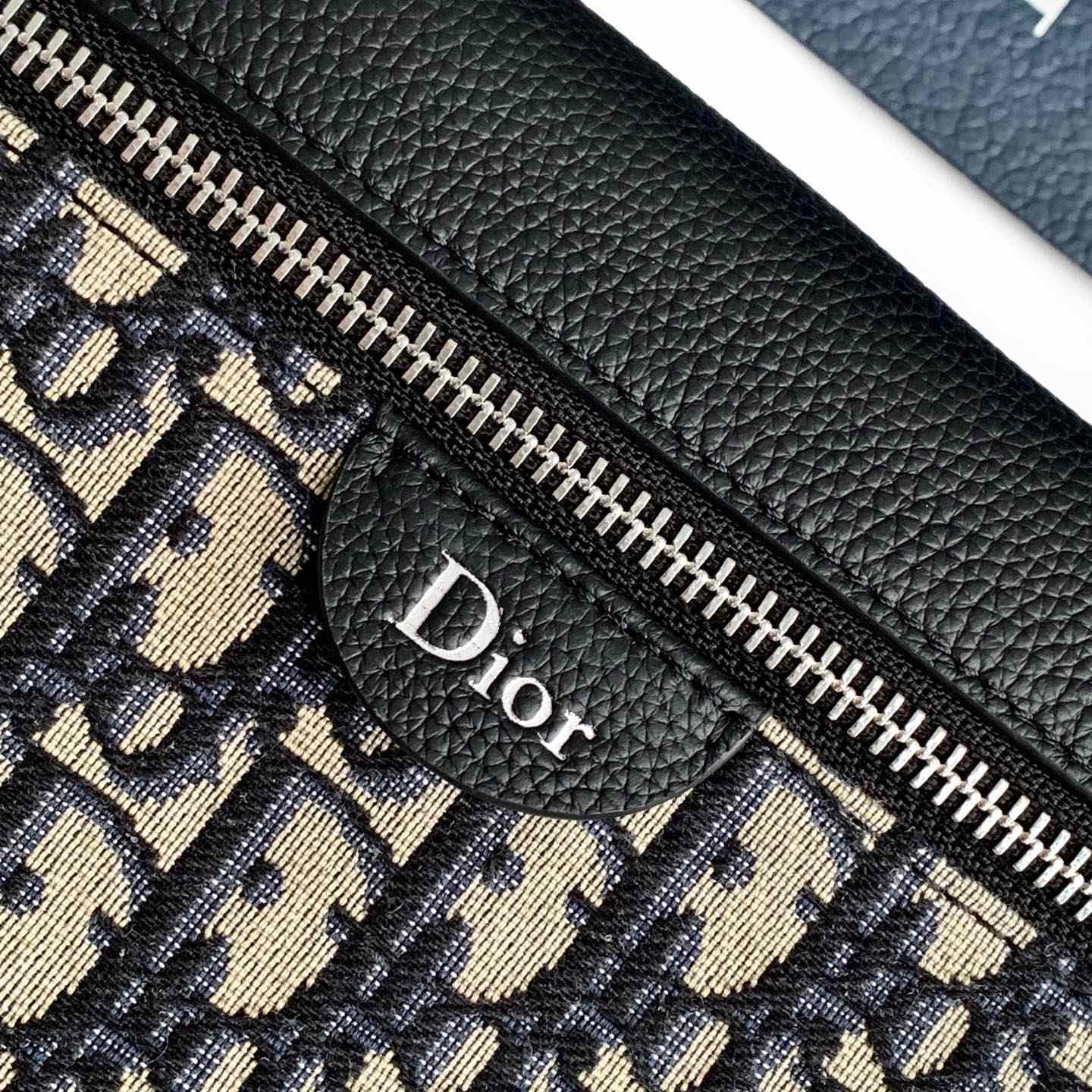 Dior Rider Zipped Messenger Bag - DopestKickz