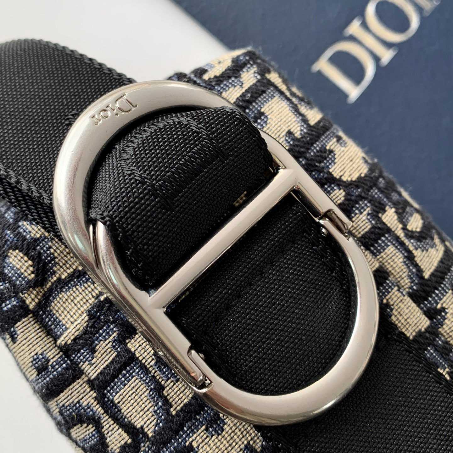 Dior Rider Zipped Messenger Bag - DopestKickz