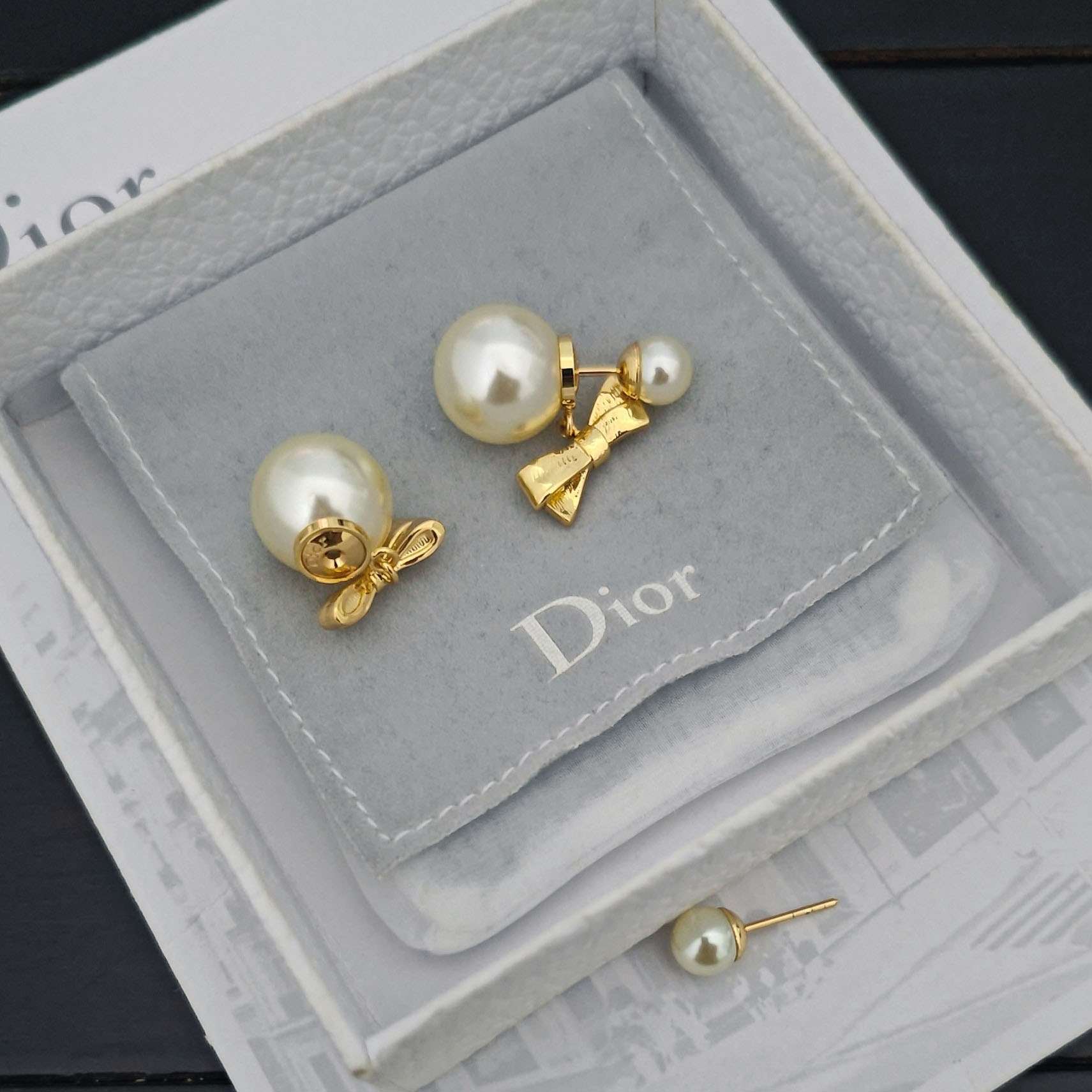 Dior Tribales Earrings - DopestKickz