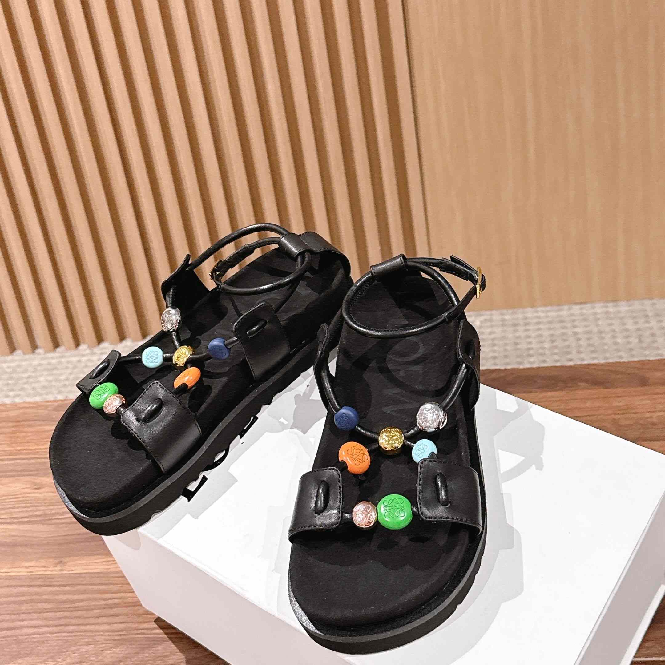 Loewe Pebble Beads Fussbett Sandal - DopestKickz