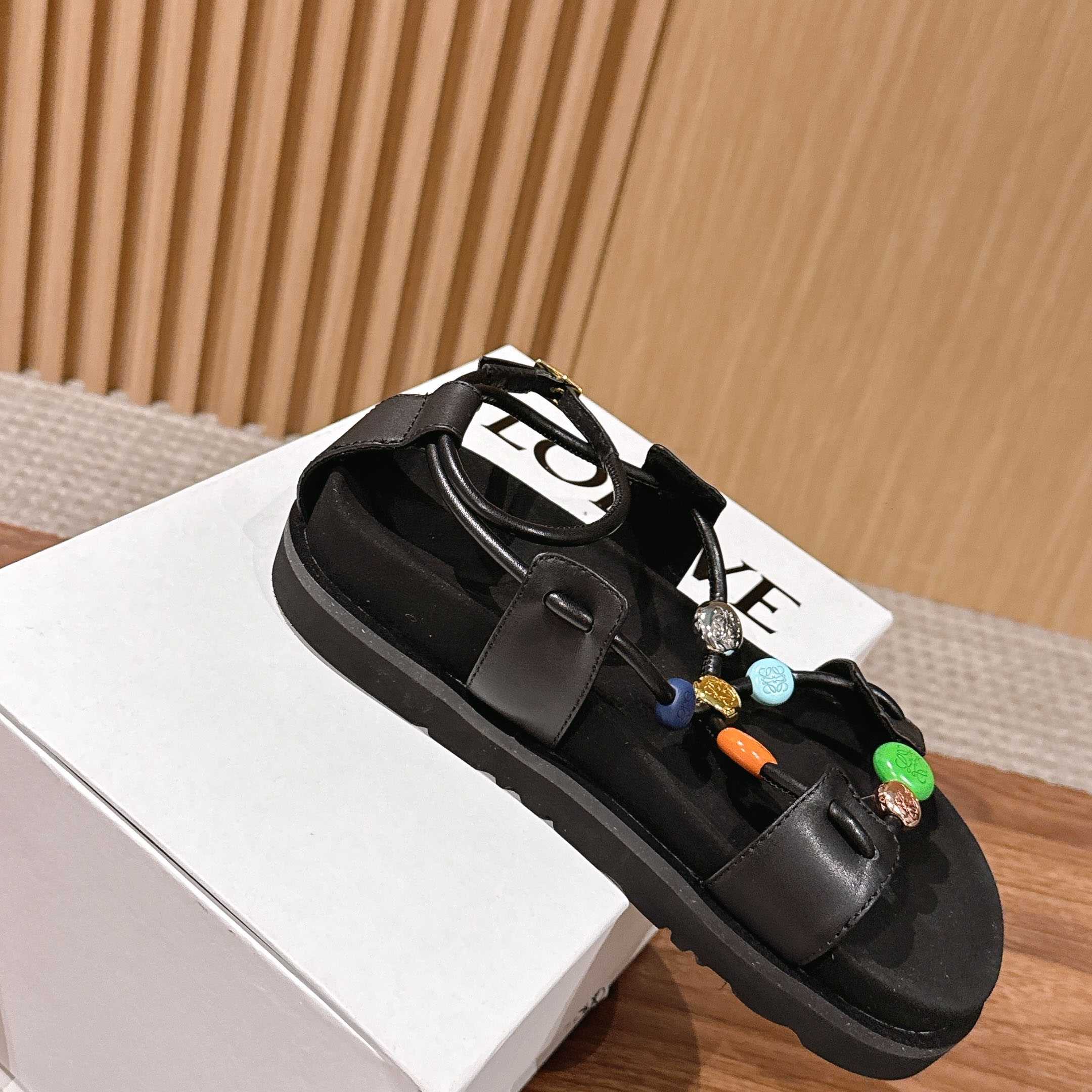 Loewe Pebble Beads Fussbett Sandal - DopestKickz