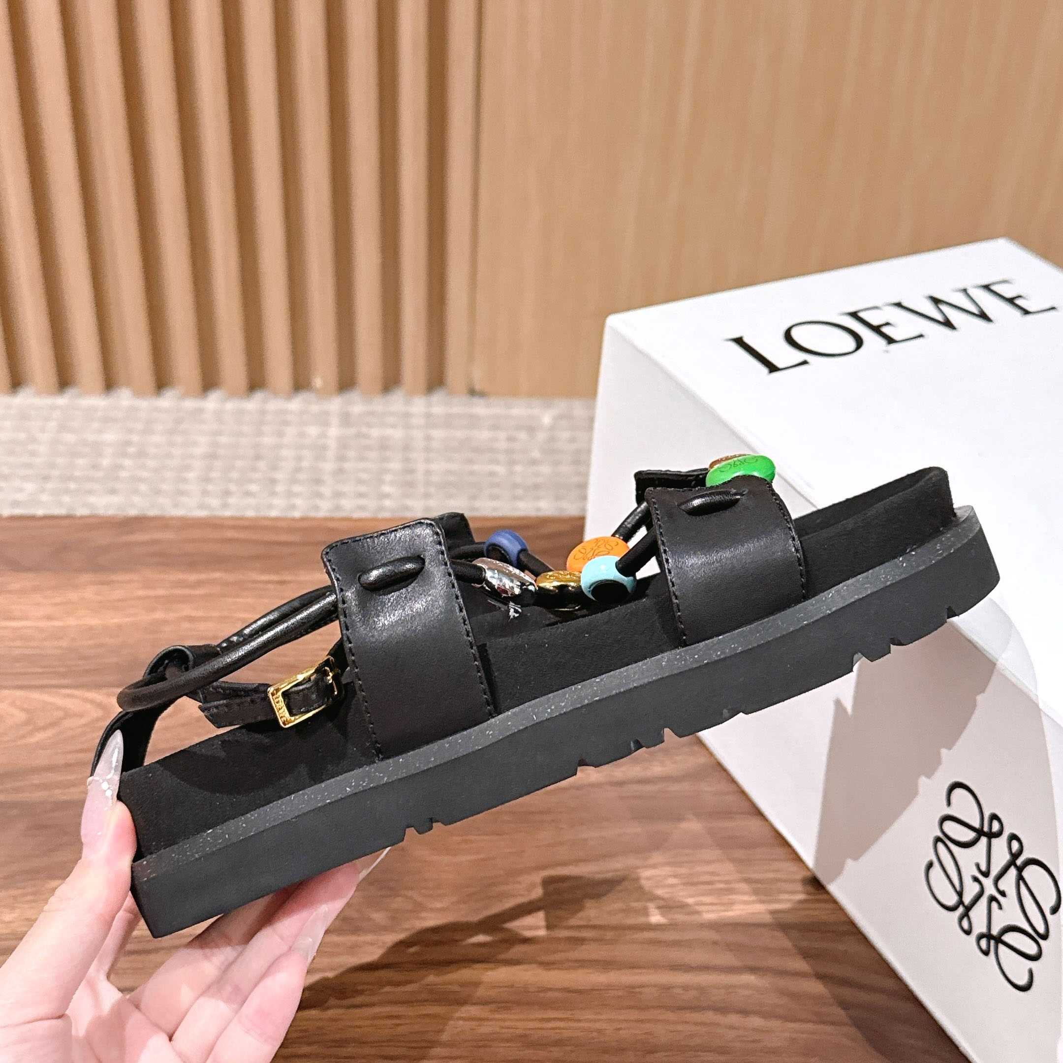 Loewe Pebble Beads Fussbett Sandal - DopestKickz