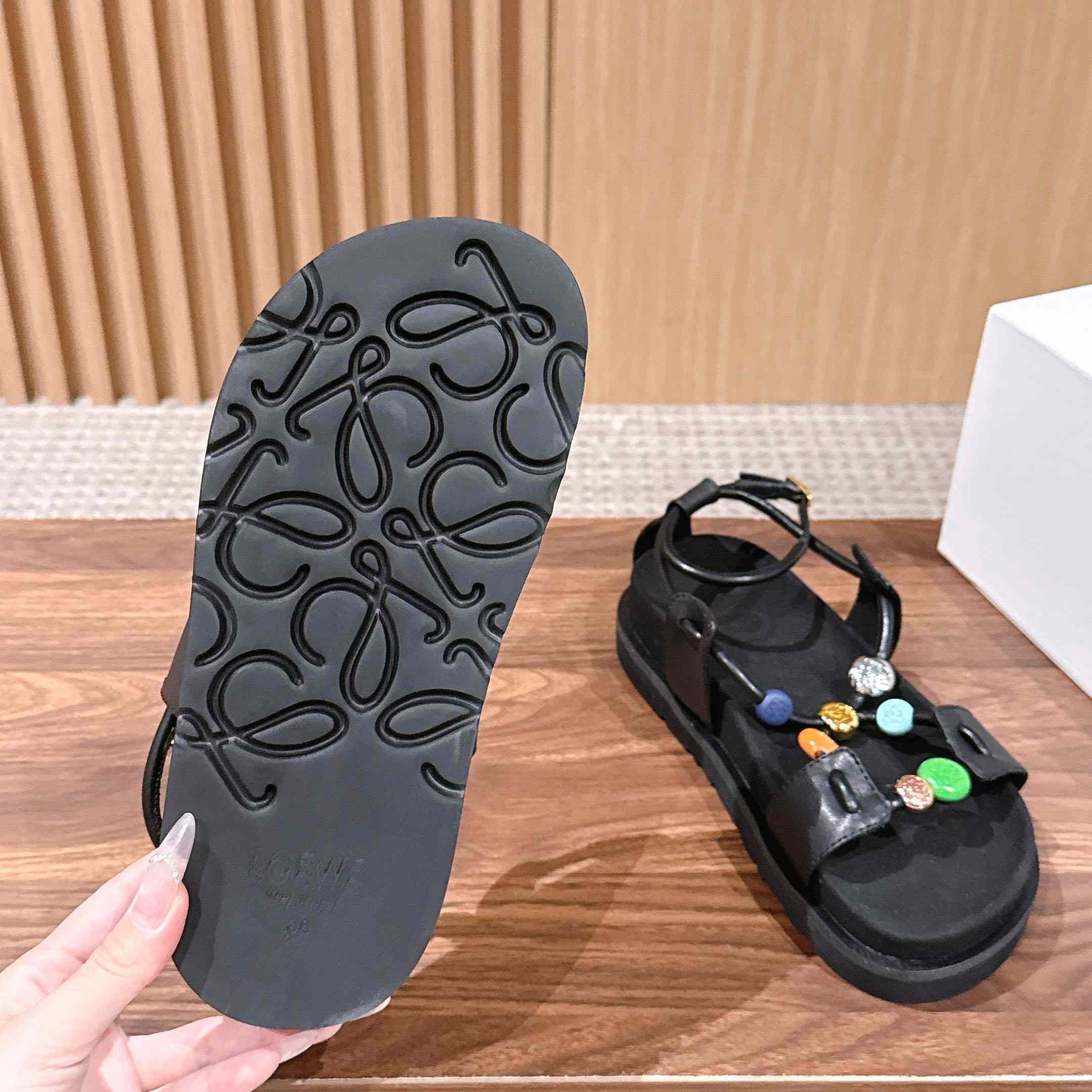 Loewe Pebble Beads Fussbett Sandal - DopestKickz
