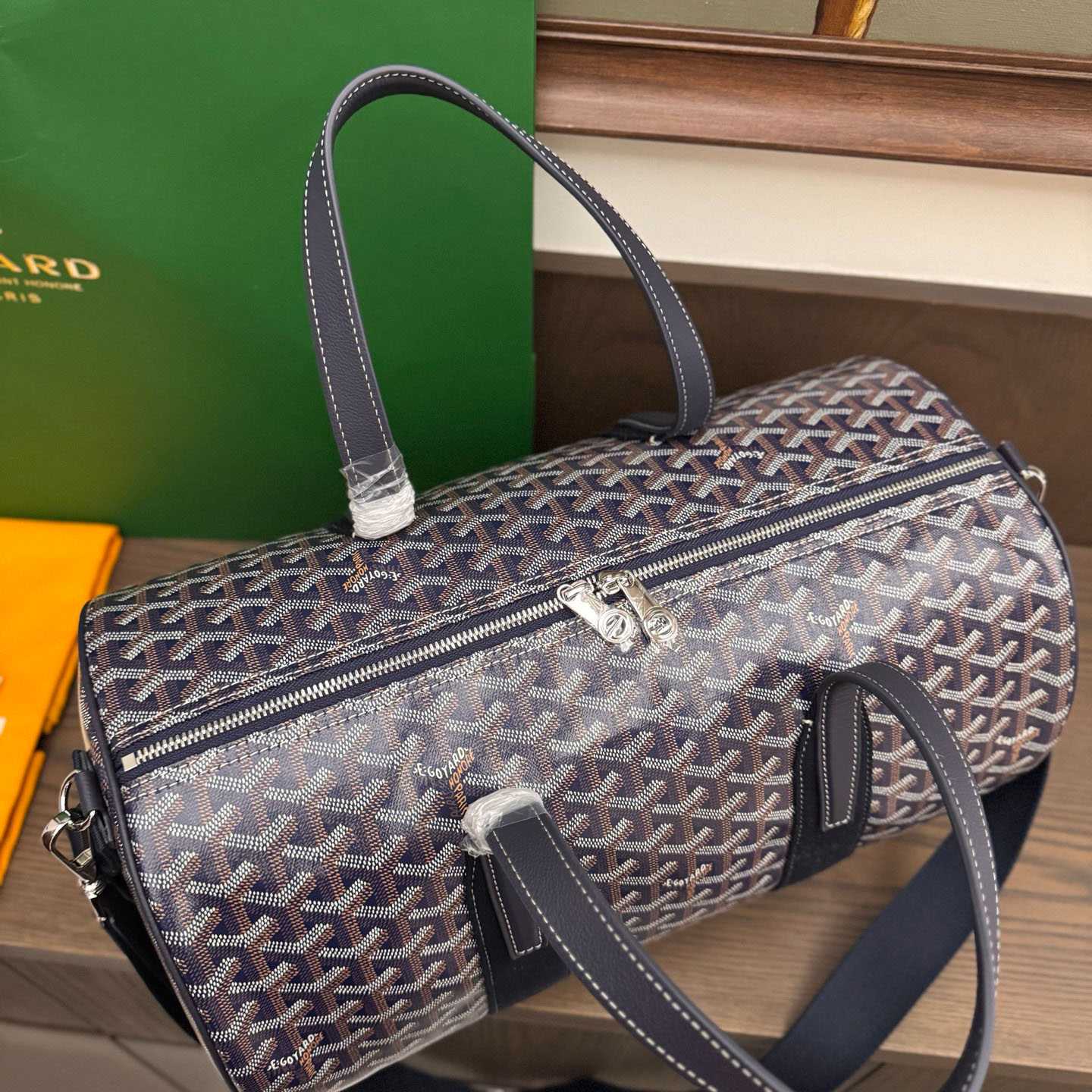 Goyard Barrel 40 Sports Bag - DopestKickz