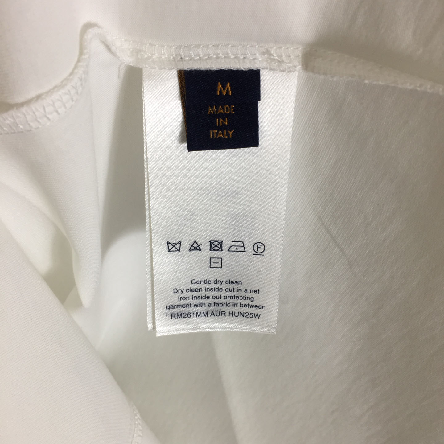 Louis Vuitton Slim Fit Signature T-Shirt 1AK7GL - DopestKickz