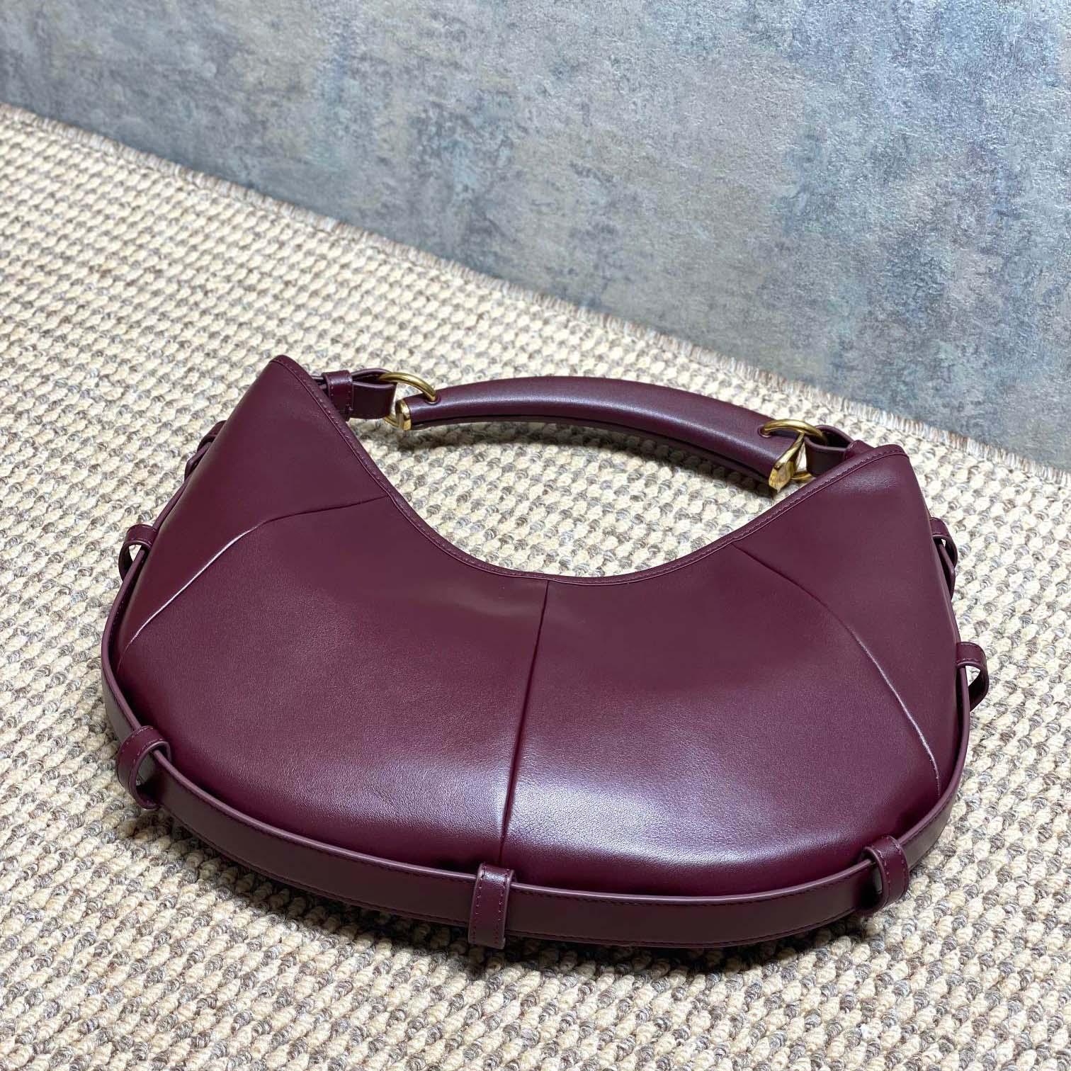 Saint Laurent MOMBASA Medium In Leather - DopestKickz