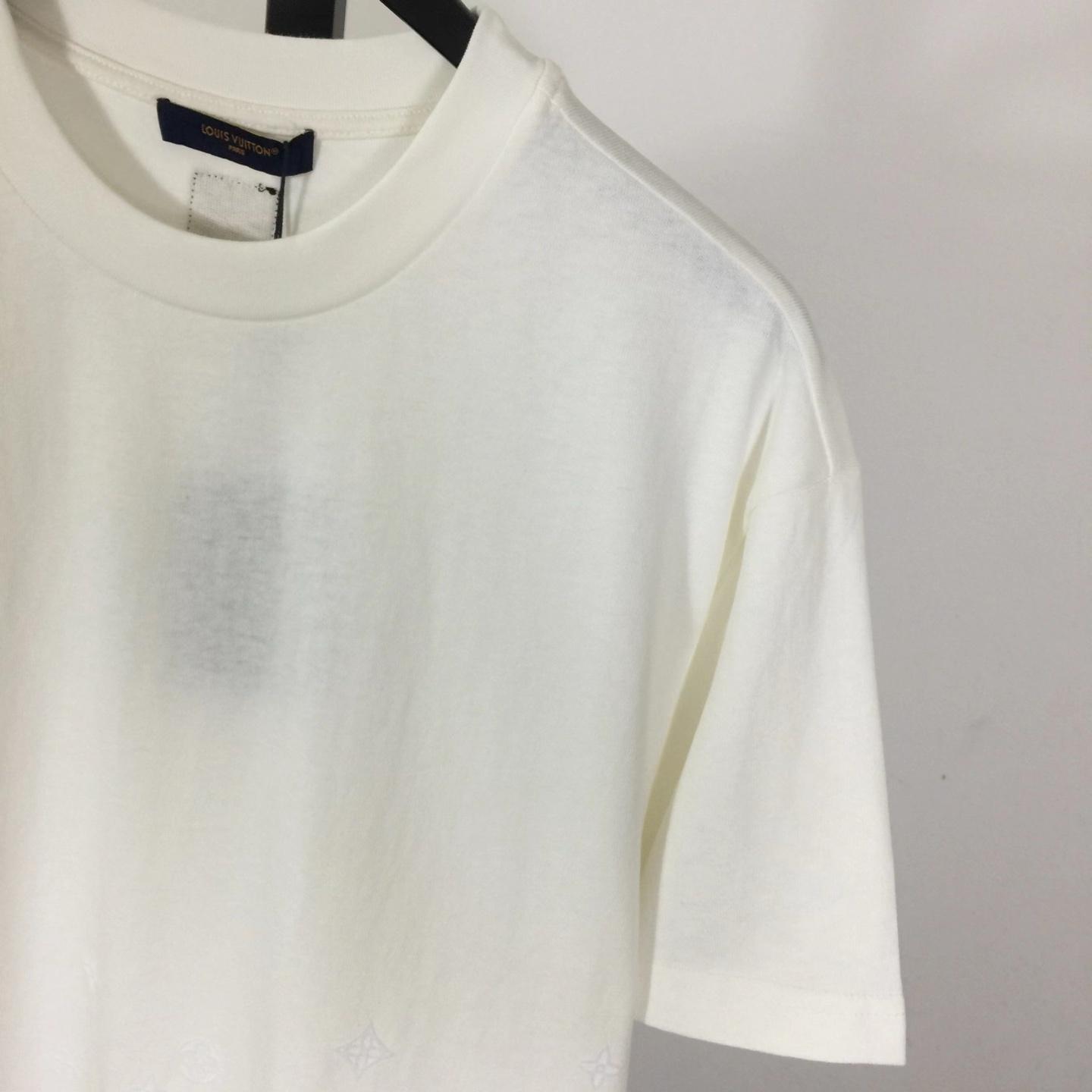 Louis Vuitton Flock Print Monogram Gradient T-Shirt   1AK7LO - DopestKickz