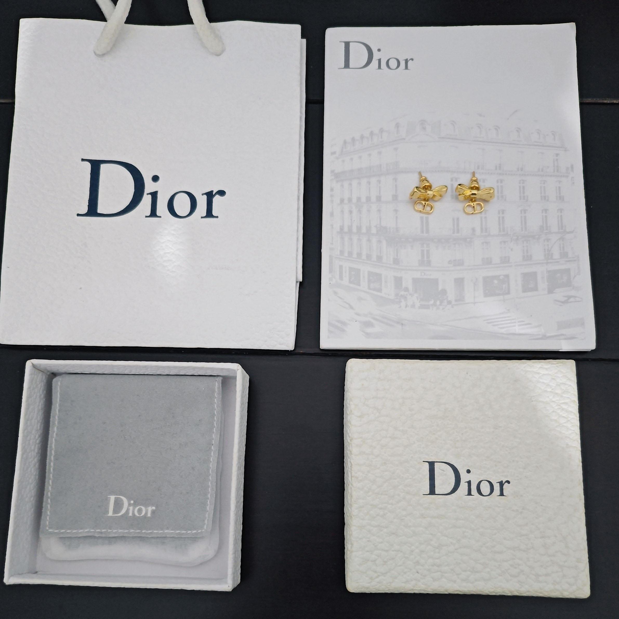Dior CD Bow Earrings - DopestKickz