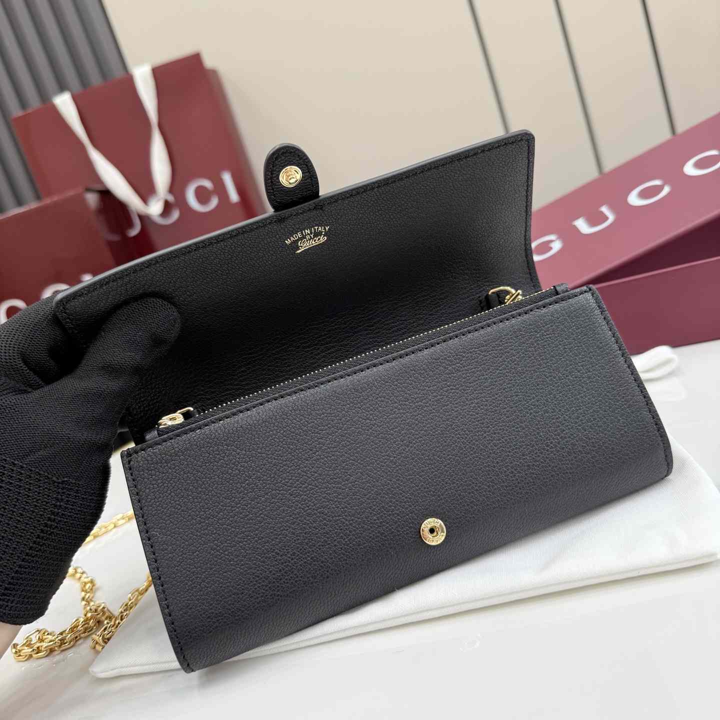 Gucci Jackie Wallet On Chain - DopestKickz