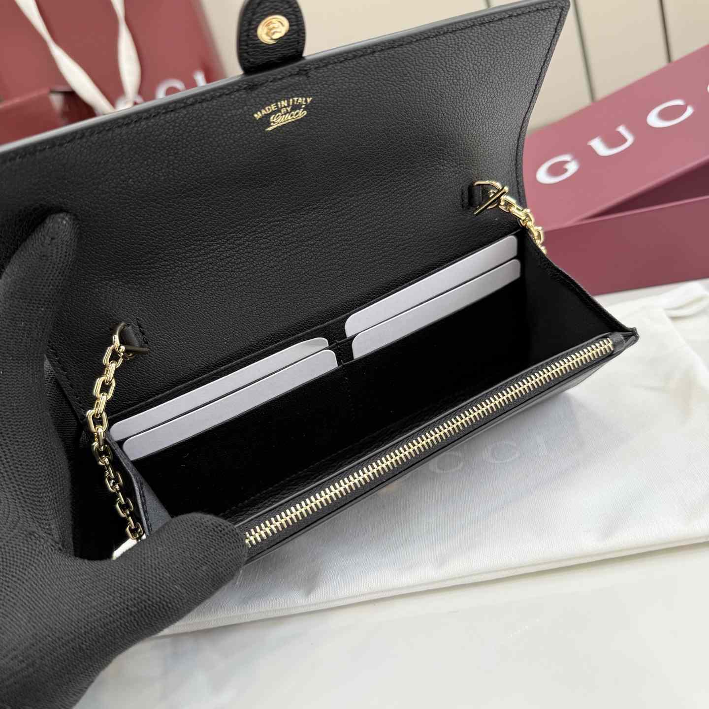 Gucci Jackie Wallet On Chain - DopestKickz