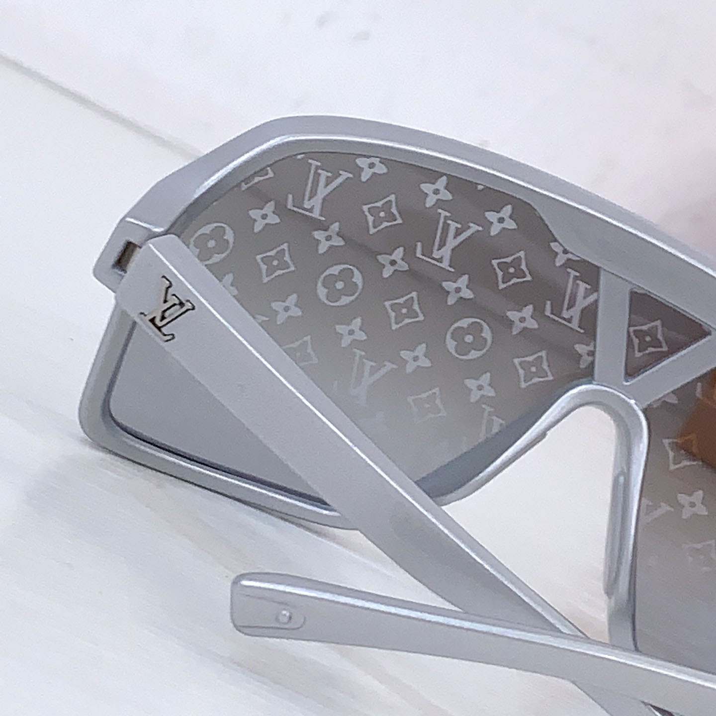 Louis Vuitton Z3102U   Sunglasses   - DopestKickz