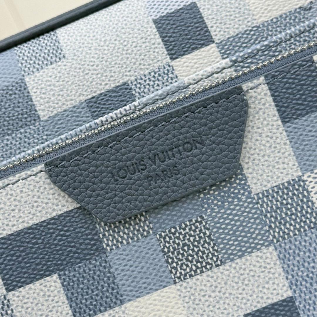 Louis Vuitton Trio Messenger   M28601 - DopestKickz
