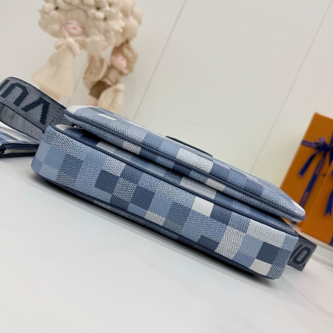 Louis Vuitton Trio Messenger   M28601 - DopestKickz