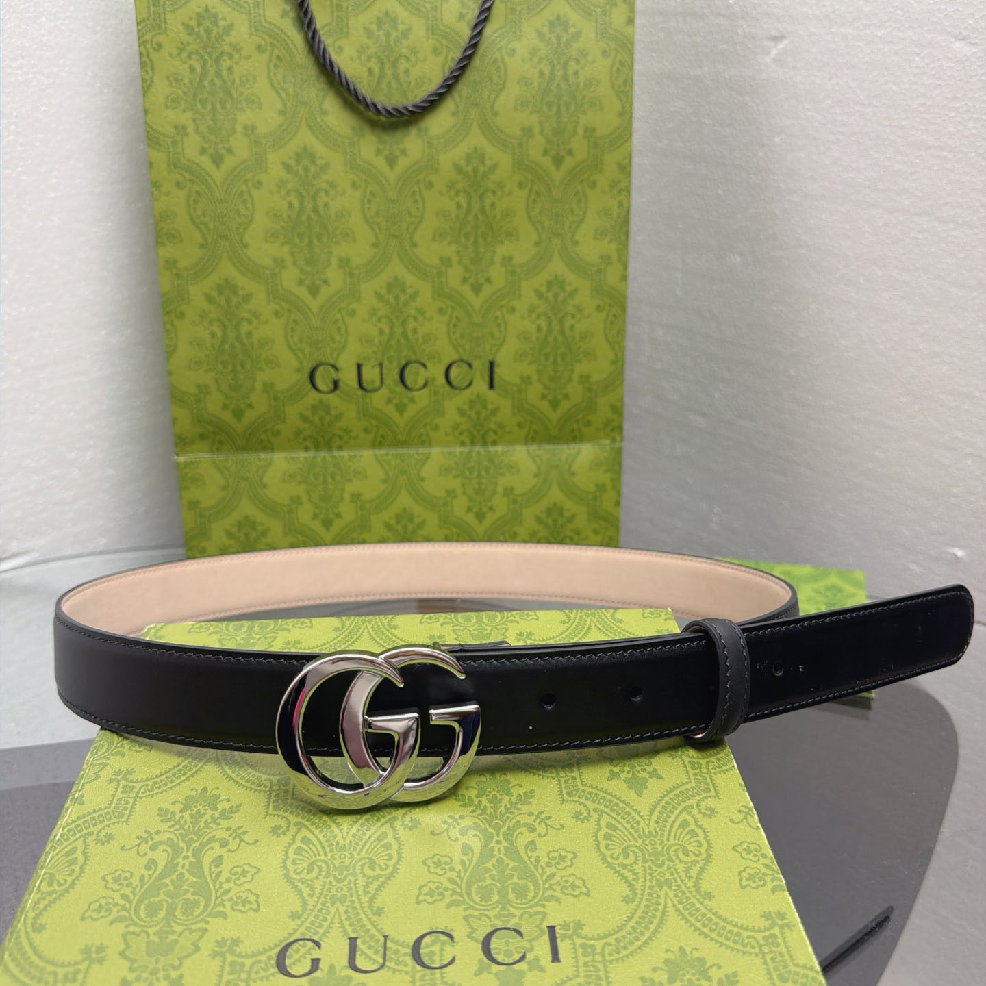 Gucci  Flat Marmont Belt - DopestKickz